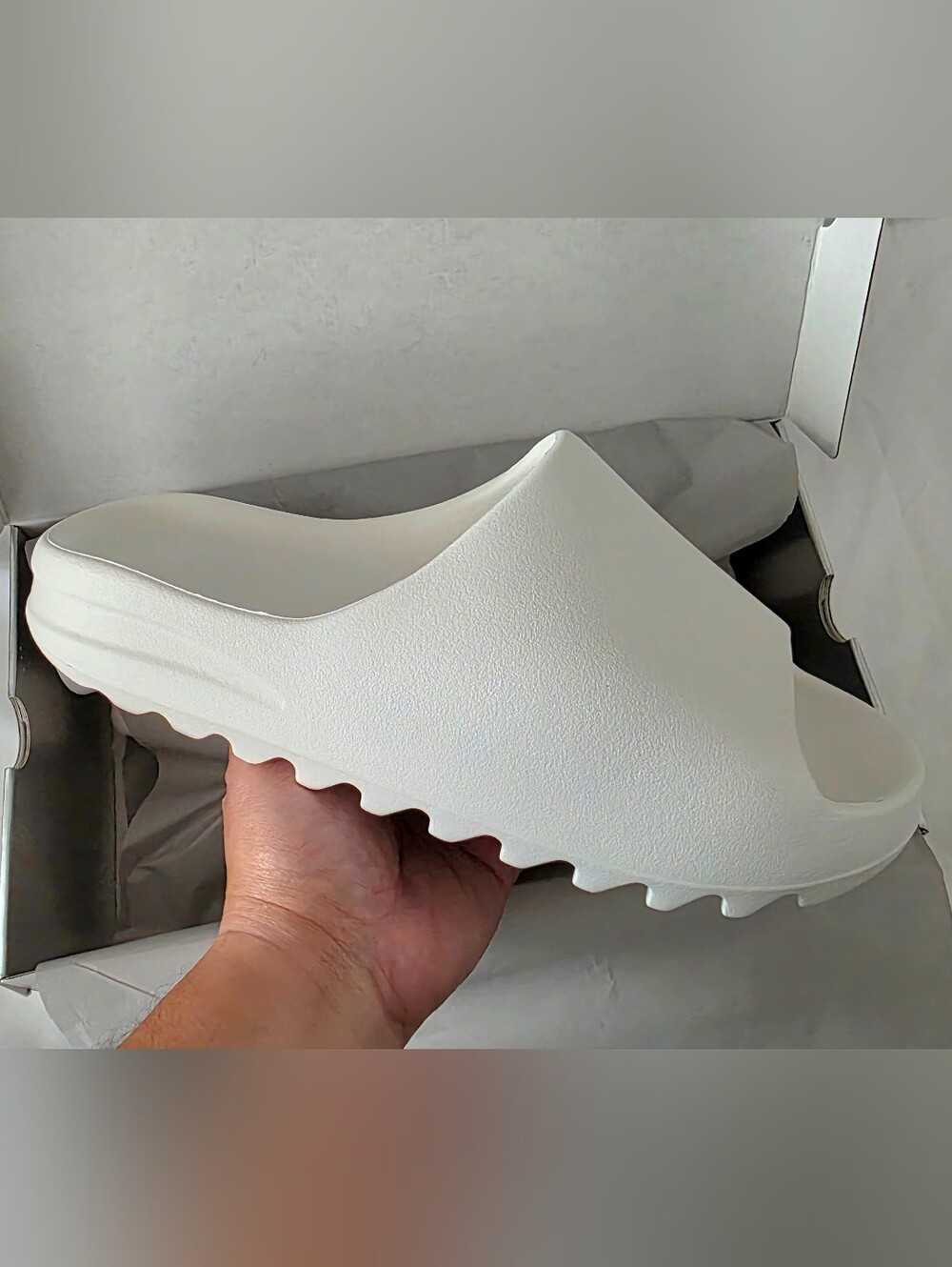 YEEZY YS-01 White Slide Authentic With New with Box In Hand size 14 Men's Rare